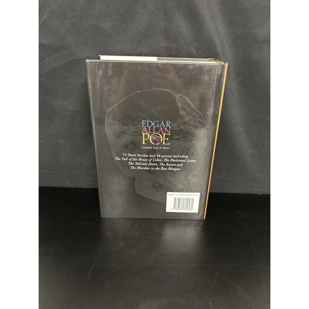 Edgar Allan Poe: Complete Tales and Poems Hardcover